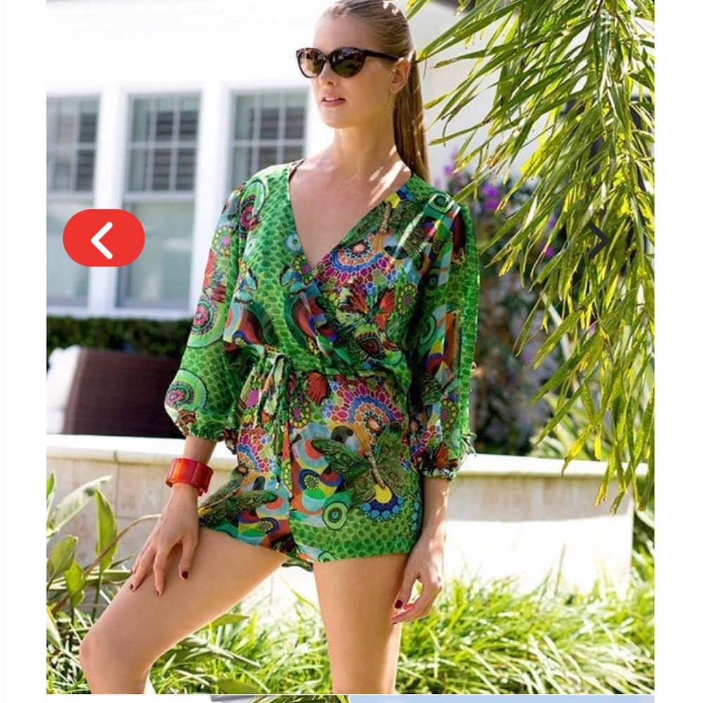 Flirty Romper With Adjustable Waist‎ Tie Open  Shoulder with Bow Tie. Size M/L